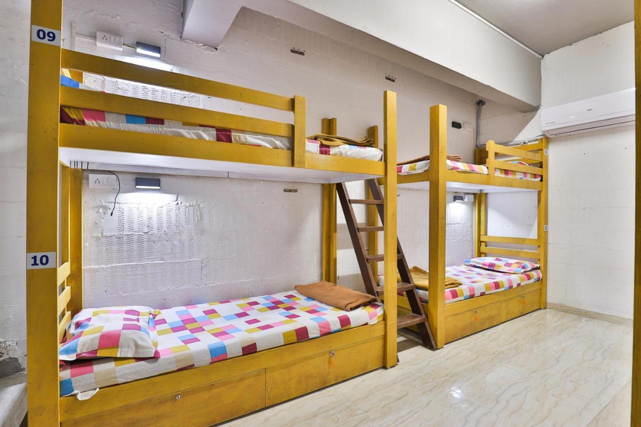 Oscar Dormitory Amhedabad Dış mekan fotoğraf