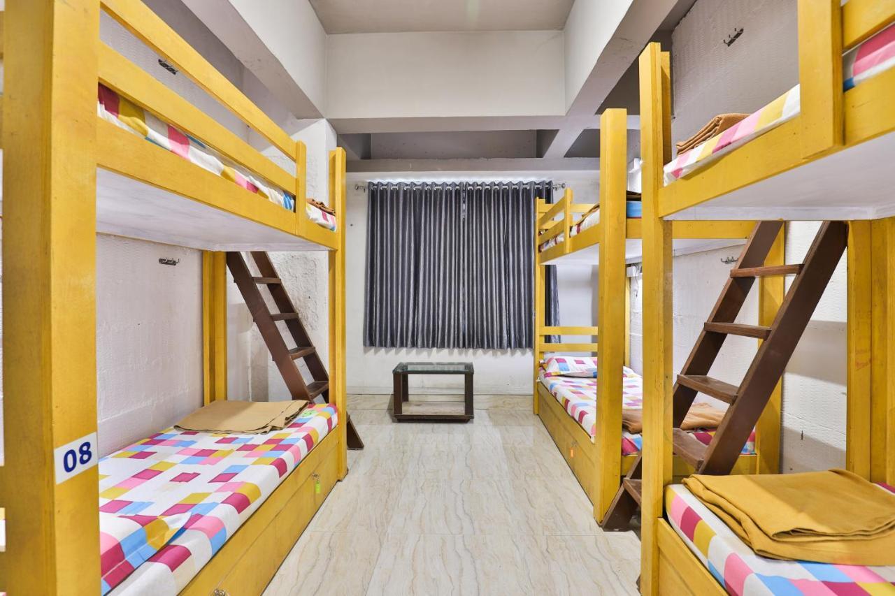 Oscar Dormitory Amhedabad Dış mekan fotoğraf